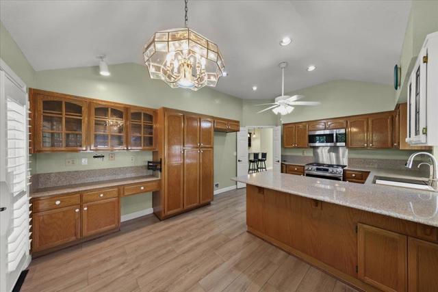 7886 Moorfoot Court, San Jose CA: https://media.crmls.org/mediaz/0ca9d111-df76-445a-b041-d0bc41df5efa.jpg