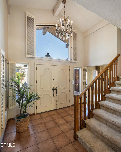 Detail Gallery Image 4 of 52 For 1400 Valley View Rd #1,  Glendale,  CA 91202 - 4 Beds | 3/1 Baths