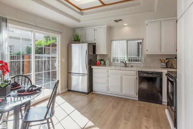 3638 Clear Brook Court, San Jose CA: https://media.crmls.org/mediaz/0cab2f99-4889-4aab-9608-502447374074.jpg