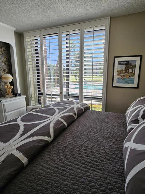 910 Island Drive, Rancho Mirage CA: https://media.crmls.org/mediaz/0cabf310-4901-448e-b1eb-02e1d86fdff3.jpg