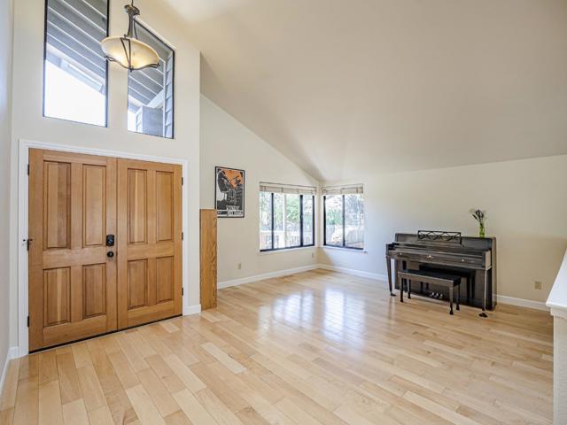 14 Sageland Court, Scotts Valley CA: https://media.crmls.org/mediaz/0cacd1de-6448-4a9c-9056-a832c58bb023.jpg