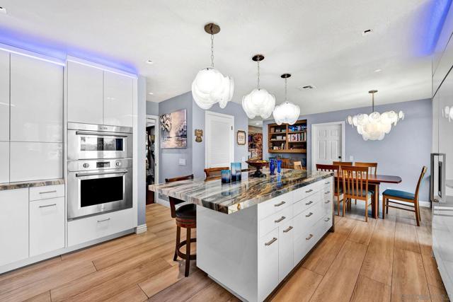 17505 Corte Lomas Verde, Poway CA: https://media.crmls.org/mediaz/0cacf11a-6be2-4a60-84c8-09400bb0b582.jpg
