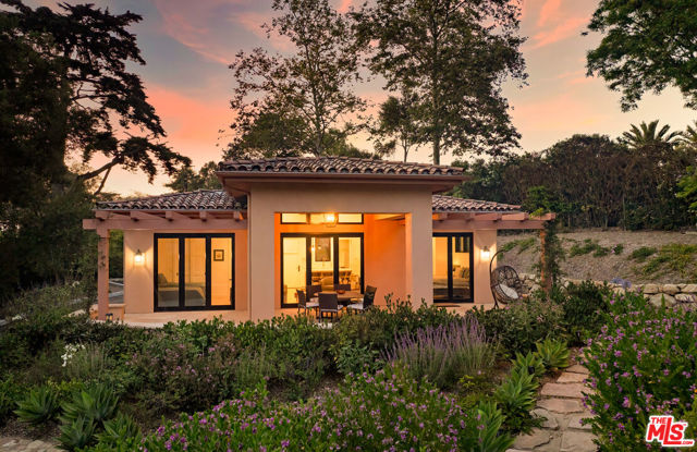 4490 Via Alegre, Santa Barbara CA: https://media.crmls.org/mediaz/0cad5299-efc5-4fe0-b323-3ea9f8516787.jpg