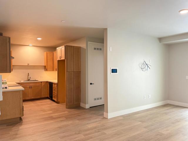400 San Benito Street, Hollister CA: https://media.crmls.org/mediaz/0cae2409-8259-49ba-ba72-c9af6e3397e3.jpg