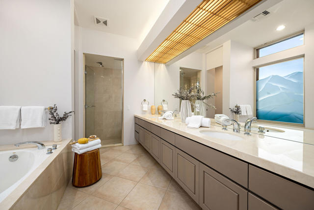 245 Kiva Court, Palm Desert, CA 92260