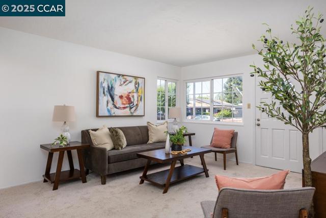 4192 Valley Ave, Martinez CA: https://media.crmls.org/mediaz/0caf48bf-d4b0-4a12-8fbf-1b4fb061e3ff.jpg