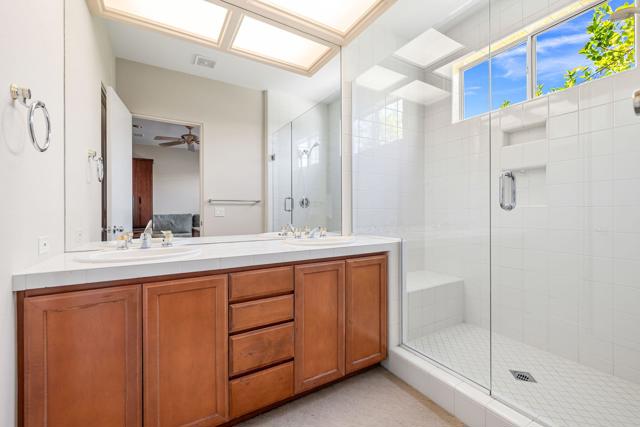 280 Tomahawk Drive, Palm Desert, CA 92211