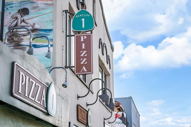 129 Santa Cruz Avenue, Aptos CA: https://media.crmls.org/mediaz/0cb34766-e7c0-4eeb-845f-71966b7bad94.jpg