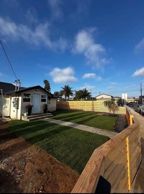 1656 Evergreen Ave, San Diego CA: https://media.crmls.org/mediaz/0cb3cf25-d63c-40c2-8242-0d3e59722d95.jpg