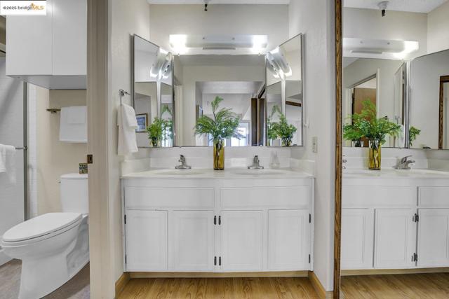 Image 23 of 42 For 545 Pierce St  3002