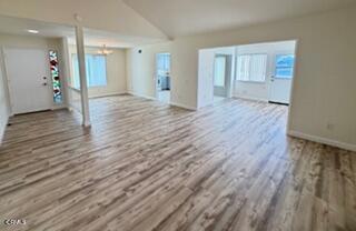 Detail Gallery Image 4 of 15 For 34105 Village 34, Camarillo,  CA 93012 - 2 Beds | 2 Baths