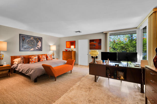 2327 Casitas Way, Palm Springs, CA 92264