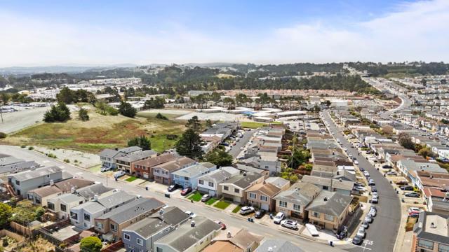 263 San Fernando Way, Daly City CA: https://media.crmls.org/mediaz/0cb5553f-df8b-4884-b018-5ca71505e504.jpg