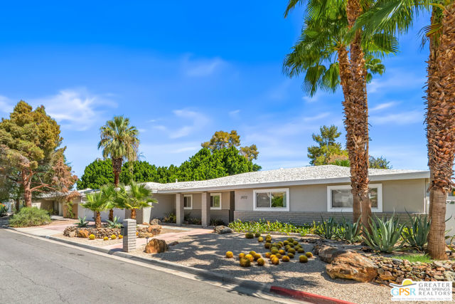 2072 S Bobolink Lane, Palm Springs, CA 92264