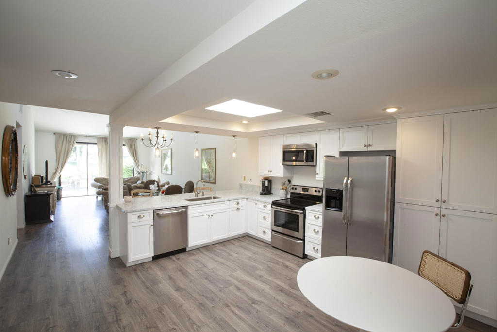 MLS #219127325DA image #4