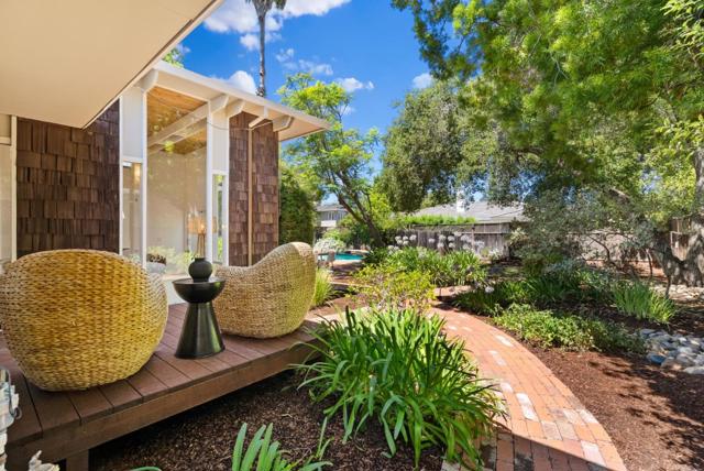 201 Yerba Buena Avenue, Los Altos CA: https://media.crmls.org/mediaz/0cb75c5b-24c4-443d-adbd-24e505c3951e.jpg