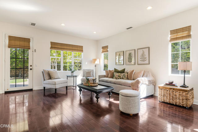 Detail Gallery Image 19 of 46 For 5245 via Quinto, Newbury Park,  CA 91320 - 5 Beds | 3 Baths