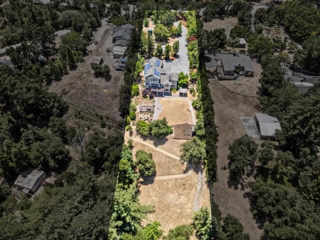 23583 Summit Road, Los Gatos CA: https://media.crmls.org/mediaz/0cb9a9f0-7d40-4ce3-86d5-f44f271f08c5.jpg