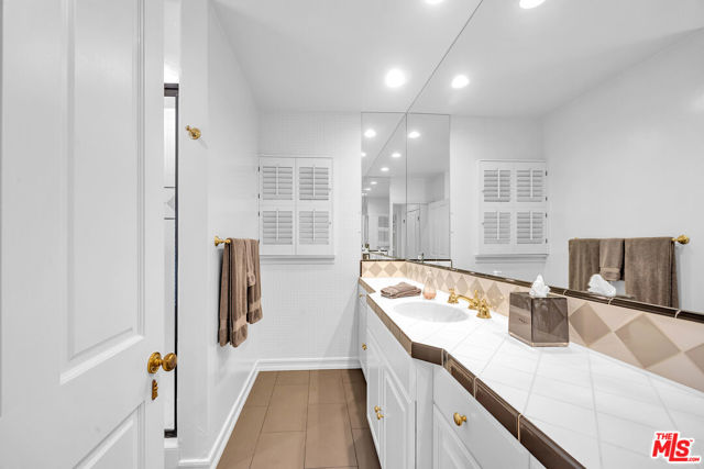 12911 MARLBORO Street, Los Angeles CA: https://media.crmls.org/mediaz/0cb9aa04-9393-406f-8ff2-e905f897b423.jpg