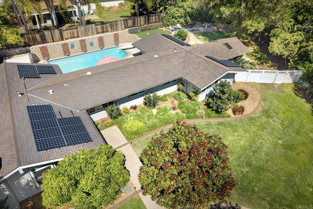 1508 Encino Drive - photo 2