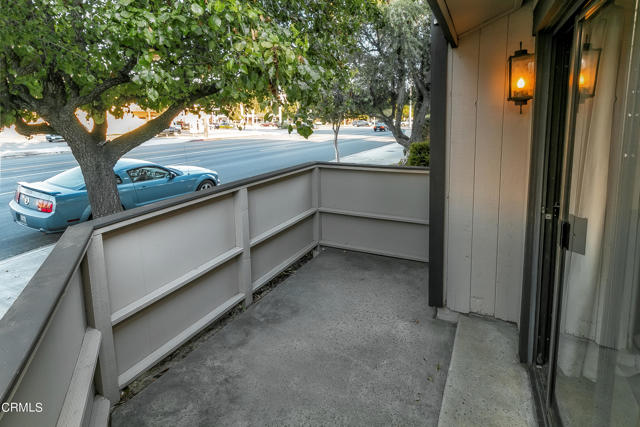 Detail Gallery Image 3 of 20 For 7225 Shoup Ave #15,  West Hills,  CA 91307 - 3 Beds | 2 Baths