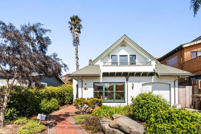 910 Pelton Avenue, Santa Cruz CA: https://media.crmls.org/mediaz/0cba7a4b-1e49-4722-b3ae-5e49893d9354.jpg