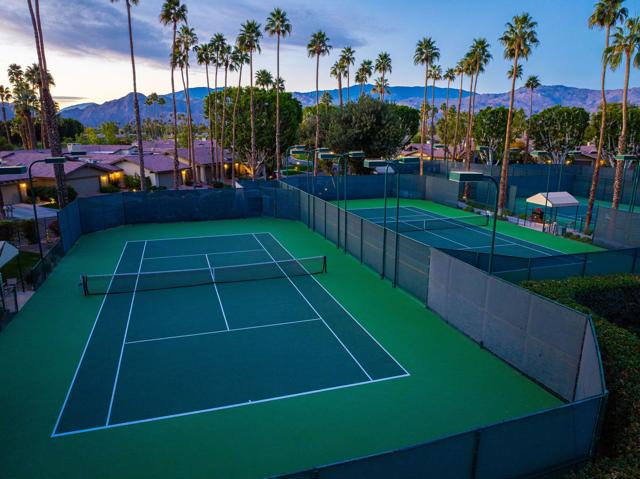 95 Lookout Drive, Palm Desert CA: https://media.crmls.org/mediaz/0cbb1fcf-3e1f-4dea-831a-95caa7ce60d2.jpg