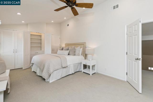 1555 Pebblebrook Ct, Walnut Creek CA: https://media.crmls.org/mediaz/0cbb28a8-50ed-4747-8749-ae07761c6766.jpg