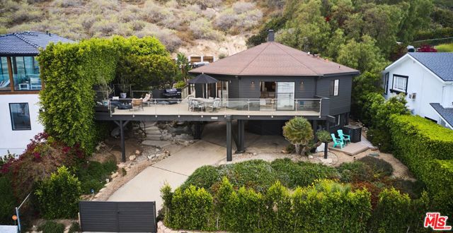 Drew Fenton | 21711 Pacific Coast Highway Malibu CA | MLS: 7408039