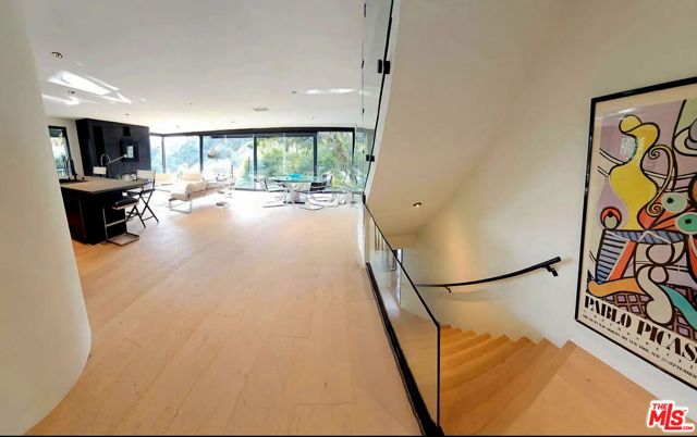 1782 Viewmont Drive, Los Angeles CA: https://media.crmls.org/mediaz/0cbb5e00-9f71-4456-94e9-a39c9582c14d.jpg