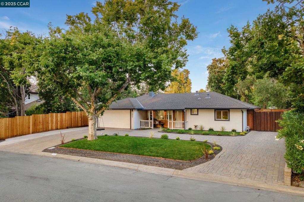 1961 Ardith Dr
