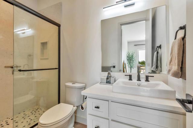 10055 Foothill Avenue, Gilroy CA: https://media.crmls.org/mediaz/0cbc7888-44f9-4b3d-8a82-2dd4f0ba3fc3.jpg