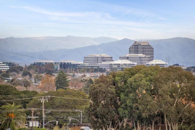 555 Laurel Avenue, San Mateo CA: https://media.crmls.org/mediaz/0cbc7ee9-3c94-4951-a025-b741f41d3765.jpg