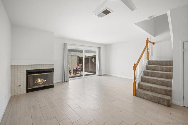 740 Breeze Hill Rd, Vista CA: https://media.crmls.org/mediaz/0cbce2f0-152b-4cd3-8c39-da1b2730a92f.jpg