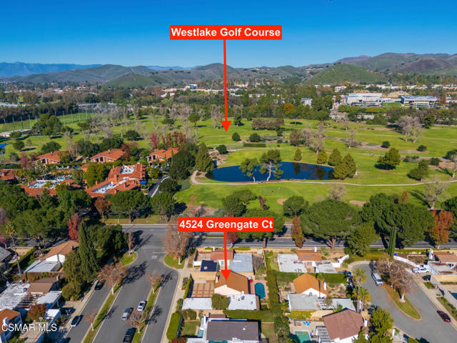 4524 Greengate Court, Westlake Village CA: https://media.crmls.org/mediaz/0cbd5ee6-63c8-4447-a9f4-f7efa75e143d.jpg