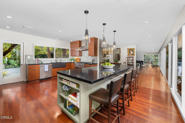 Detail Gallery Image 16 of 63 For 505 Orange Grove Cir, Pasadena,  CA 91105 - 4 Beds | 3/1 Baths