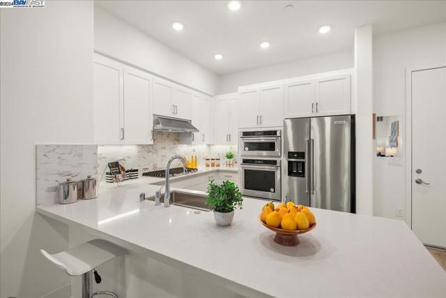 Image 6 of 52 For 45378 Tom Blalock St  202