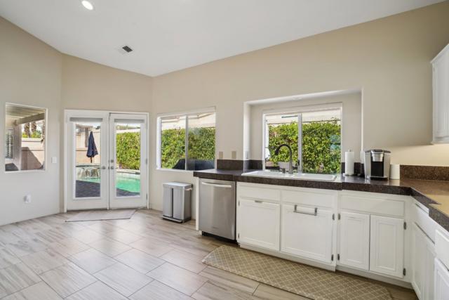 Image 12 of 38 For 45450 Desert Fox Drive