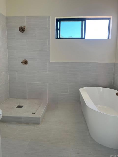 15176 Vali Hai Rd, Poway CA: https://media.crmls.org/mediaz/0cc1829e-5a59-4817-a295-5492d589b8ee.jpg