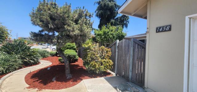 1458 Adams Street, Salinas CA: https://media.crmls.org/mediaz/0cc2427e-0768-454d-adf1-eadfd1224b71.jpg