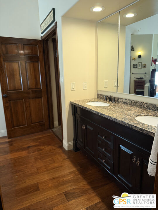 3410 E Bogert Trail, Palm Springs CA: https://media.crmls.org/mediaz/0cc3122d-aa3e-4433-8f92-da9d26344abf.jpg