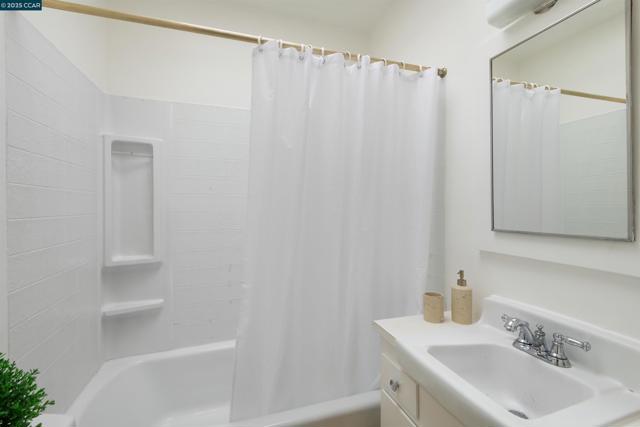 708 Cornell Ave, Albany CA: https://media.crmls.org/mediaz/0cc32567-3810-4910-9e89-19d41d8a805b.jpg