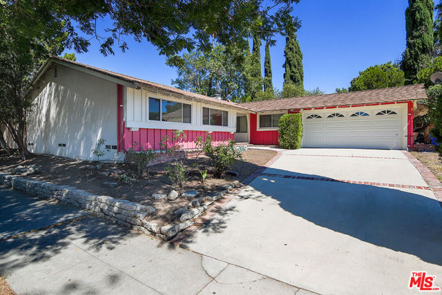 23739 Tiara Street photo 3