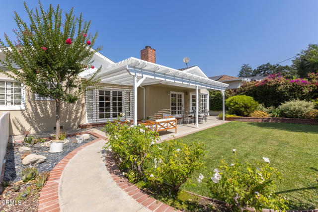 4650 Encinas Drive, La Canada Flintridge CA: https://media.crmls.org/mediaz/0cc5286d-6211-428e-a83b-59e7664f76c0.jpg
