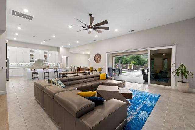 21992 Wilgen Rd, Escondido CA: https://media.crmls.org/mediaz/0cc562aa-d231-48f3-8160-cca2323700ba.jpg