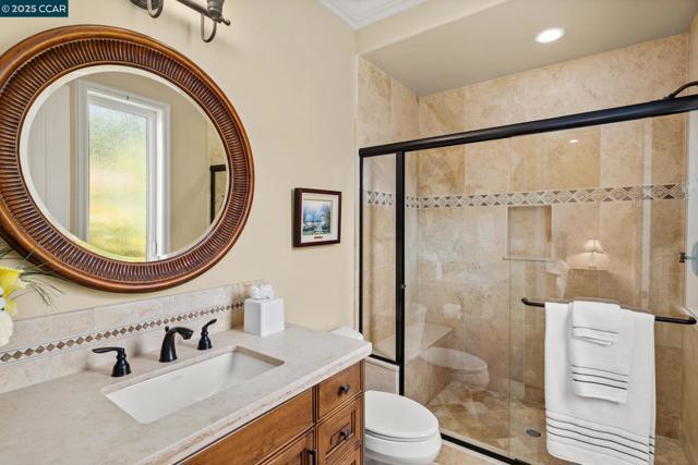 2540 Caballo Ranchero Dr, Diablo CA: https://media.crmls.org/mediaz/0cc65e42-658f-4c54-8594-35c4a5e43678.jpg