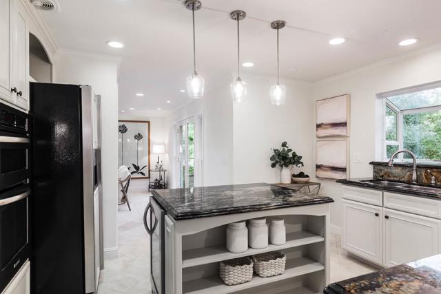 707 Matadero Avenue, Palo Alto CA: https://media.crmls.org/mediaz/0cc71bdf-77d3-4eff-8aed-c434b13edd34.jpg