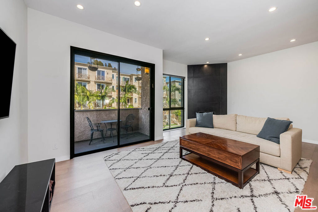 2307 Fox Hills Drive #203