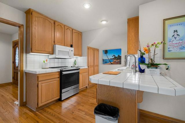 662 W Parr Avenue, Campbell CA: https://media.crmls.org/mediaz/0cc877e1-8a46-44ed-9d95-e69a7e38298e.jpg