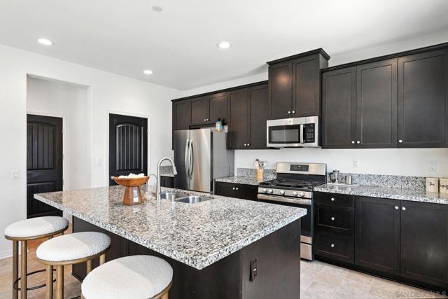 30499 Ridgely Way, Menifee CA: https://media.crmls.org/mediaz/0cc8c3b6-eae2-412c-b8d3-13019c5caaa1.jpg